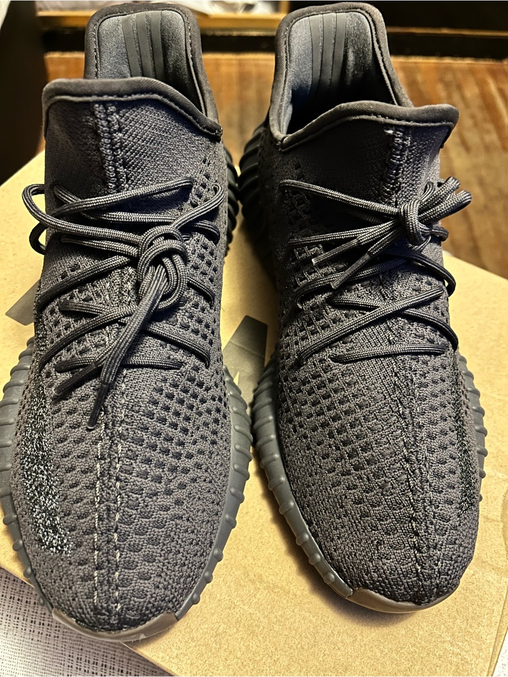 β¨ #Exclusive #Yeezy #350 #Galaxy #Cinder #Size 10 1/2 #NoBox #LikeNew - Picture 3 of 10